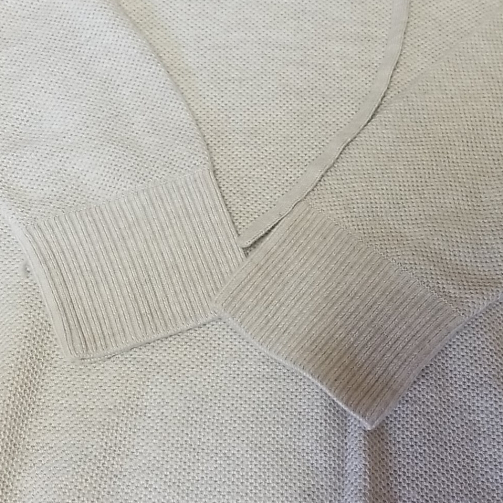 Banana Republic hooded sweater - Picture 3 of 6